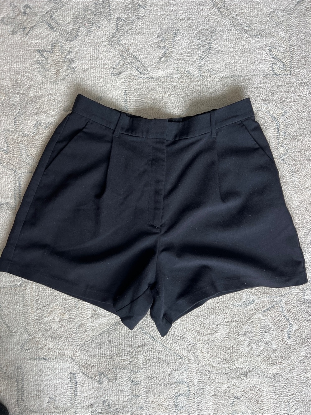 Abercrombie & Fitch Black Sloane High-Waist Tailored Shorts Size L - Picture 2 of 5